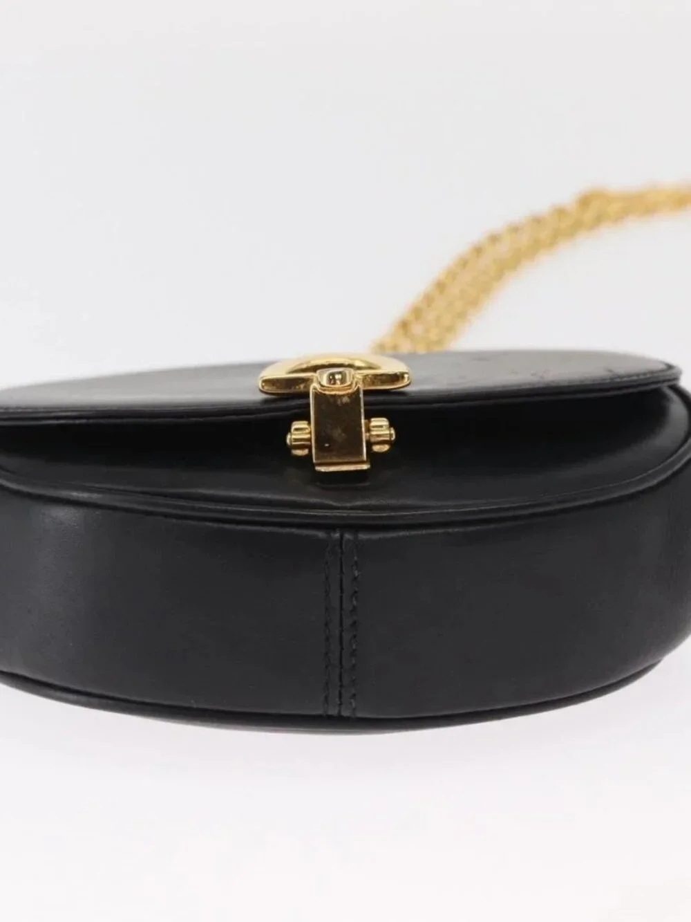 Salvatore Ferragamo Chain Gancini Shoulder Bag Leather Black Gold Auth 161032
